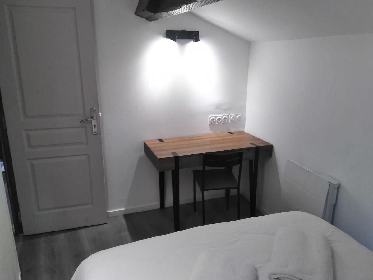Detente - Appartement Et Poutres Apparentes Μπεζιέ Εξωτερικό φωτογραφία