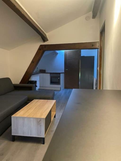 Detente - Appartement Et Poutres Apparentes Μπεζιέ Εξωτερικό φωτογραφία