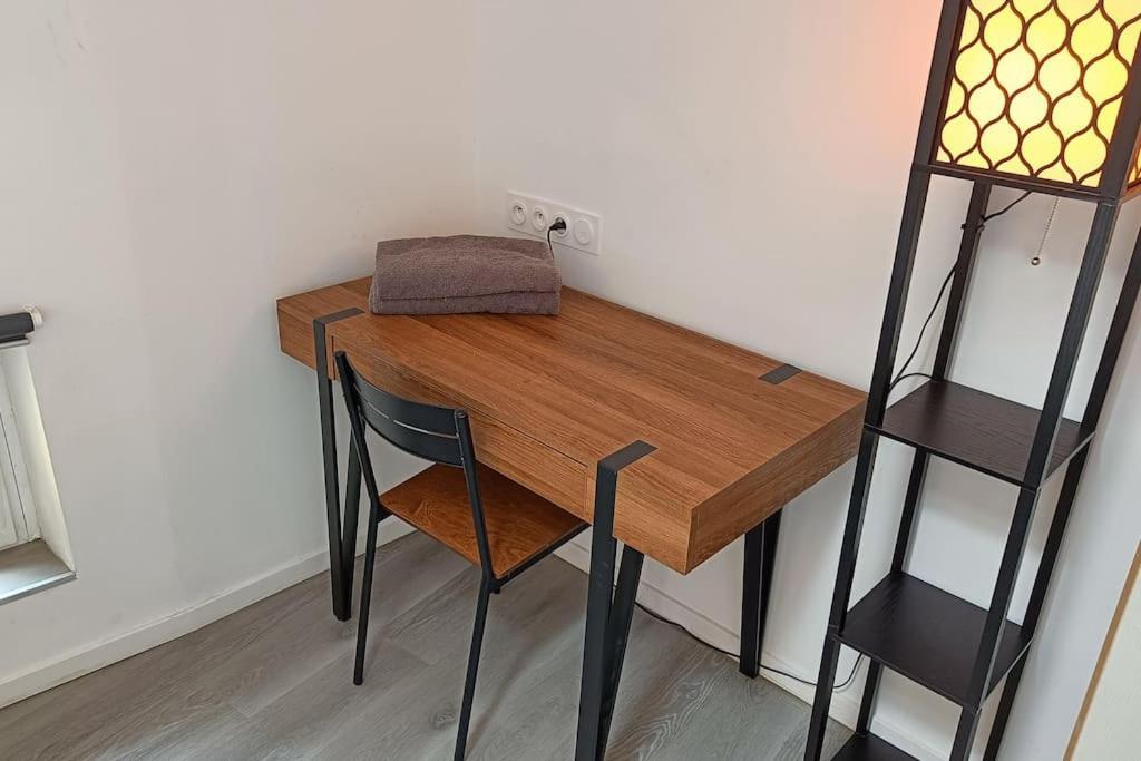 Detente - Appartement Et Poutres Apparentes Μπεζιέ Εξωτερικό φωτογραφία