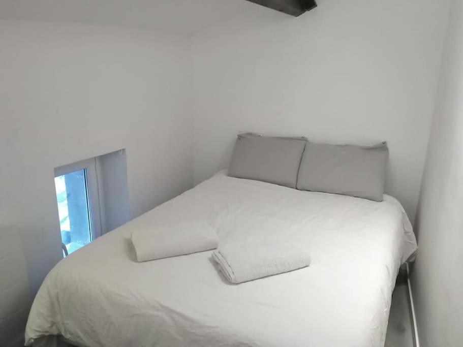 Detente - Appartement Et Poutres Apparentes Μπεζιέ Εξωτερικό φωτογραφία